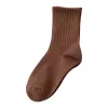 Fashionable and casual brown vertical striped short socks, comfortable, breathable and versatile sports socks for both men and women Item Picture
